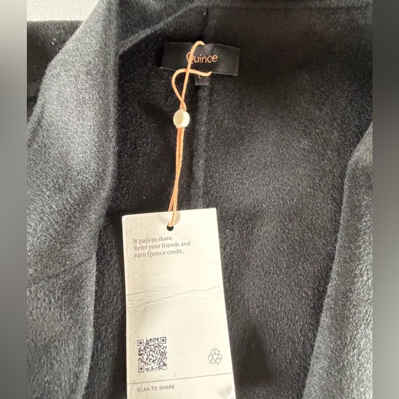 QUINCE 100% Mongolian Cashmere Double-Faced Wrap Coat
Retail $3,990.00 - Picture 14 of 15